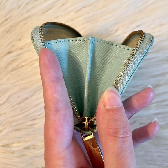 Tory Burch Saffiano Leather Robinson Zip Coin Case/Card/Key Holder - Picture 8 of 9